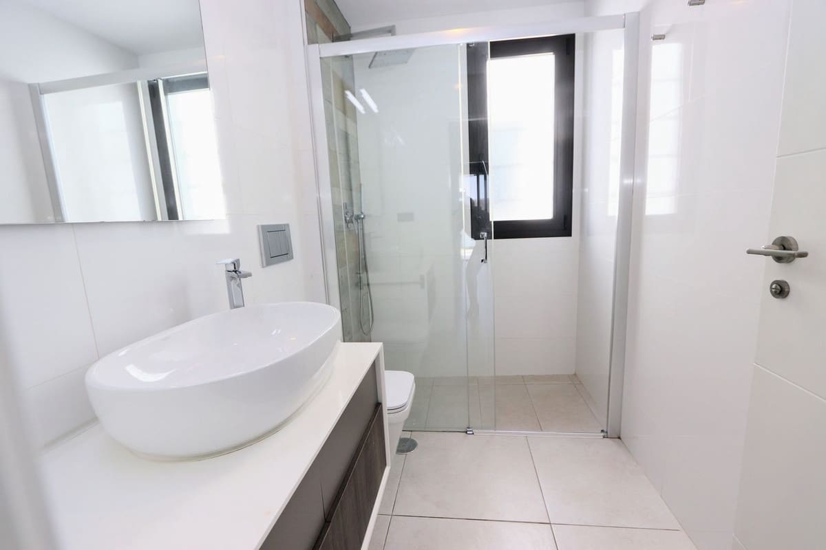 3 Zimmer Villa zu verkaufen in Orihuela Costa mit Pool Garage - 360.000 € (Ref: 9647978)