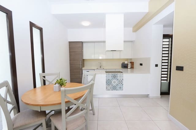 3 Zimmer Villa zu verkaufen in Lomas de Cabo Roig - Los Dolses, Orihuela mit Pool Garage - 360.000 € (Ref: 9647978)