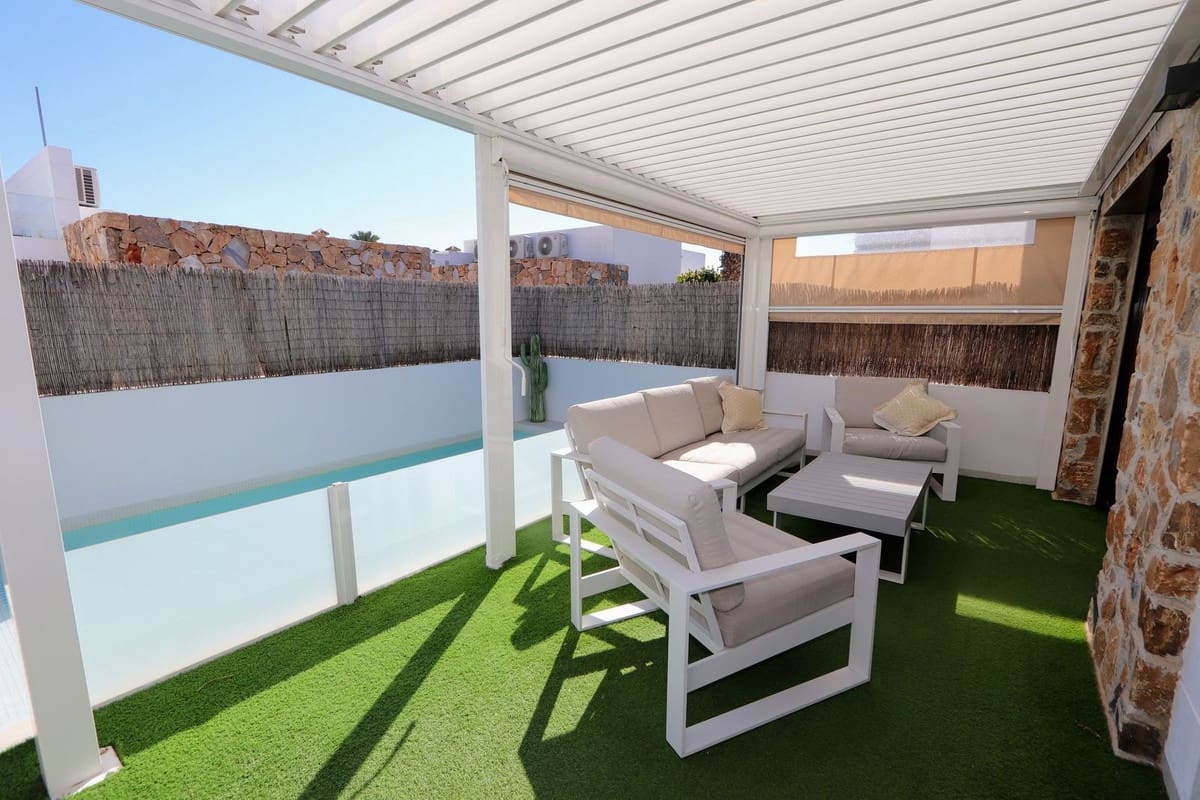3 Zimmer Villa zu verkaufen in Orihuela Costa mit Pool Garage - 360.000 € (Ref: 9647978)