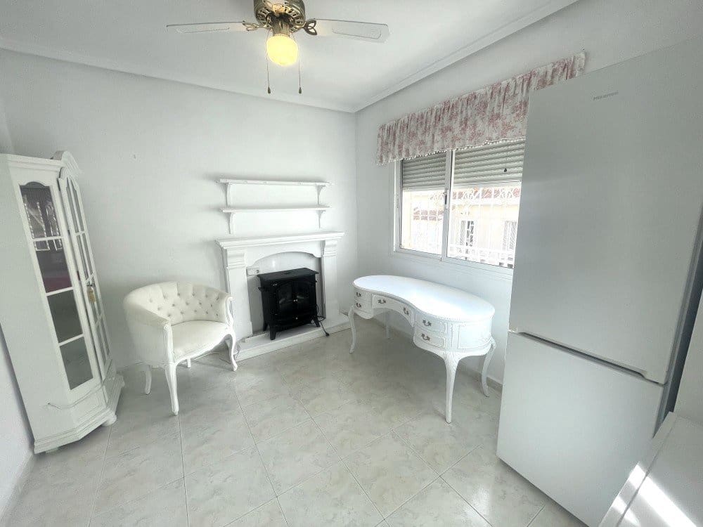 2 sypialnia Bungalow na sprzedaż w Benijofar z basenem garażem - 190 000 € (Ref: 9651783)