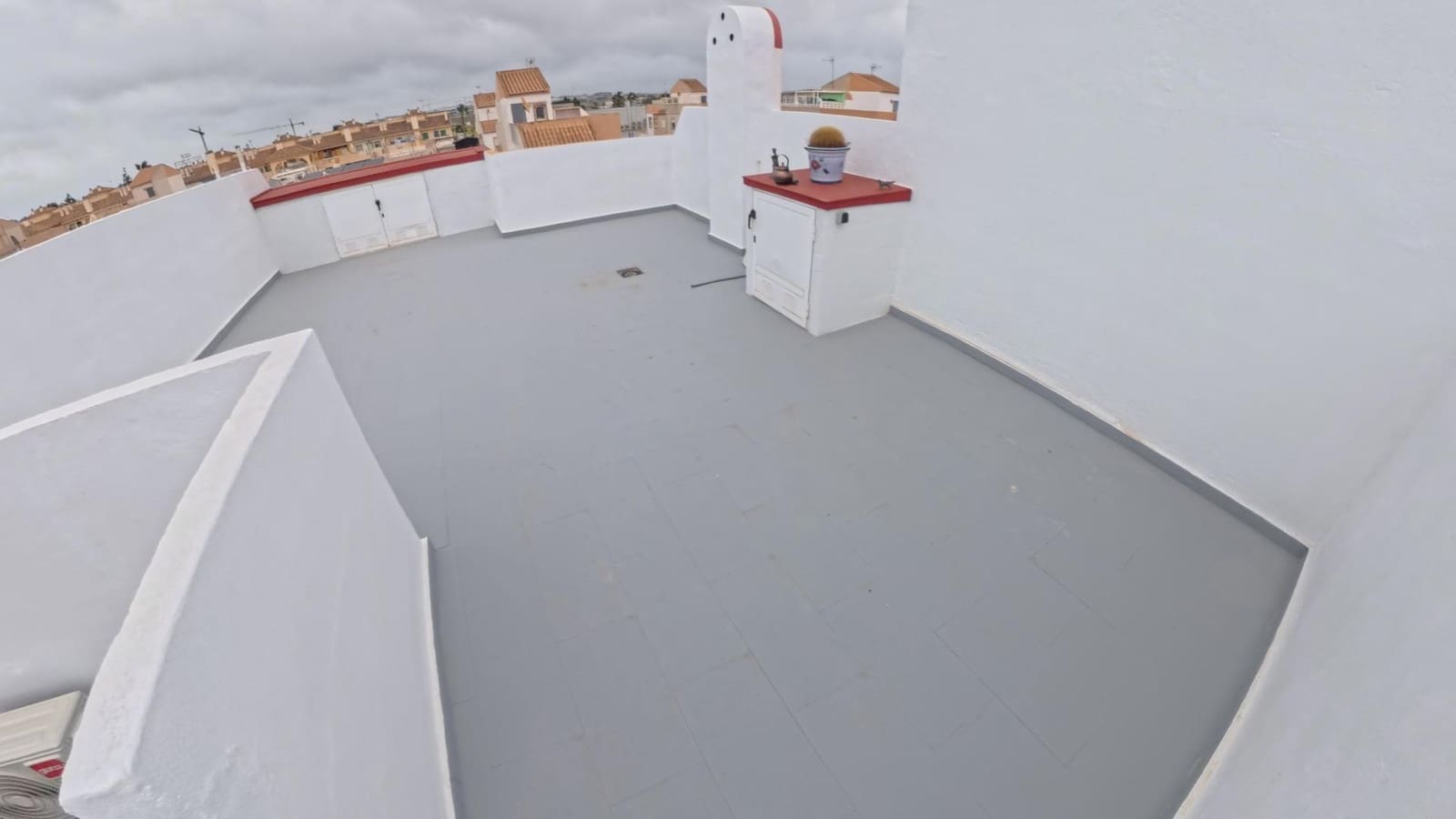 2 bedroom Bungalow for sale in Torrevieja with pool - € 155,000 (Ref: 9651796)