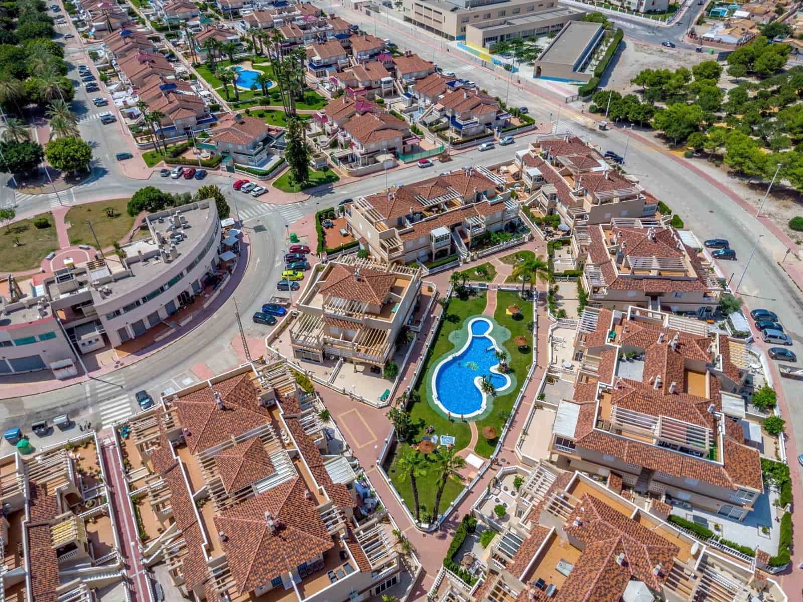 2 sypialnia Apartament na sprzedaż w Orihuela Costa z basenem - 251 900 € (Ref: 9651798)