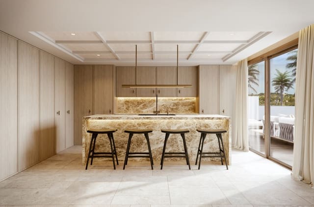 4 bedroom Villa for sale in Santa María, Marbella with pool - € 2,850,000 (Ref: 9655876)