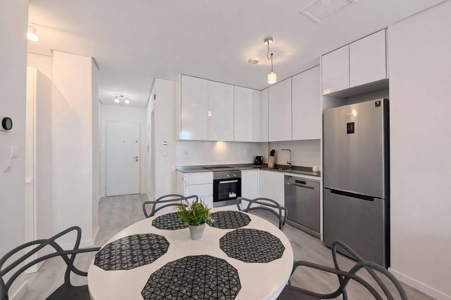 3 makuuhuone Huoneisto myytävänä paikassa Orihuela Costa mukana uima-altaan - 320 000 € (Ref: 9655886)