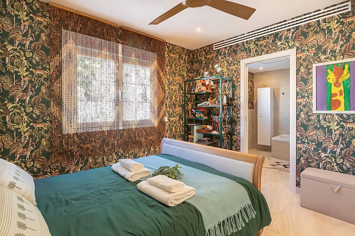 5 sovrum Villa till salu i Estepona - 2 800 000 € (Ref: 9655888)