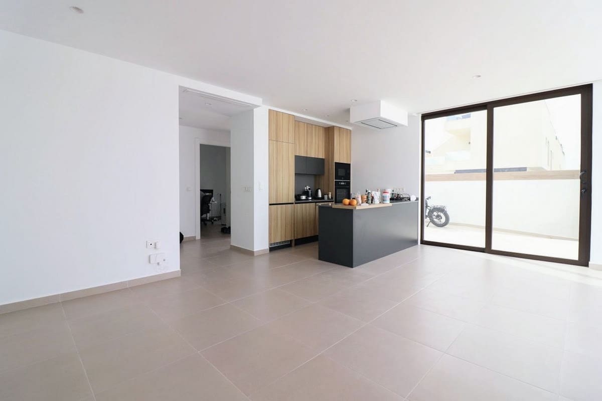 3 soverom Villa til salgs i Benijofar med svømmebasseng garasje - € 440 000 (Ref: 9655890)