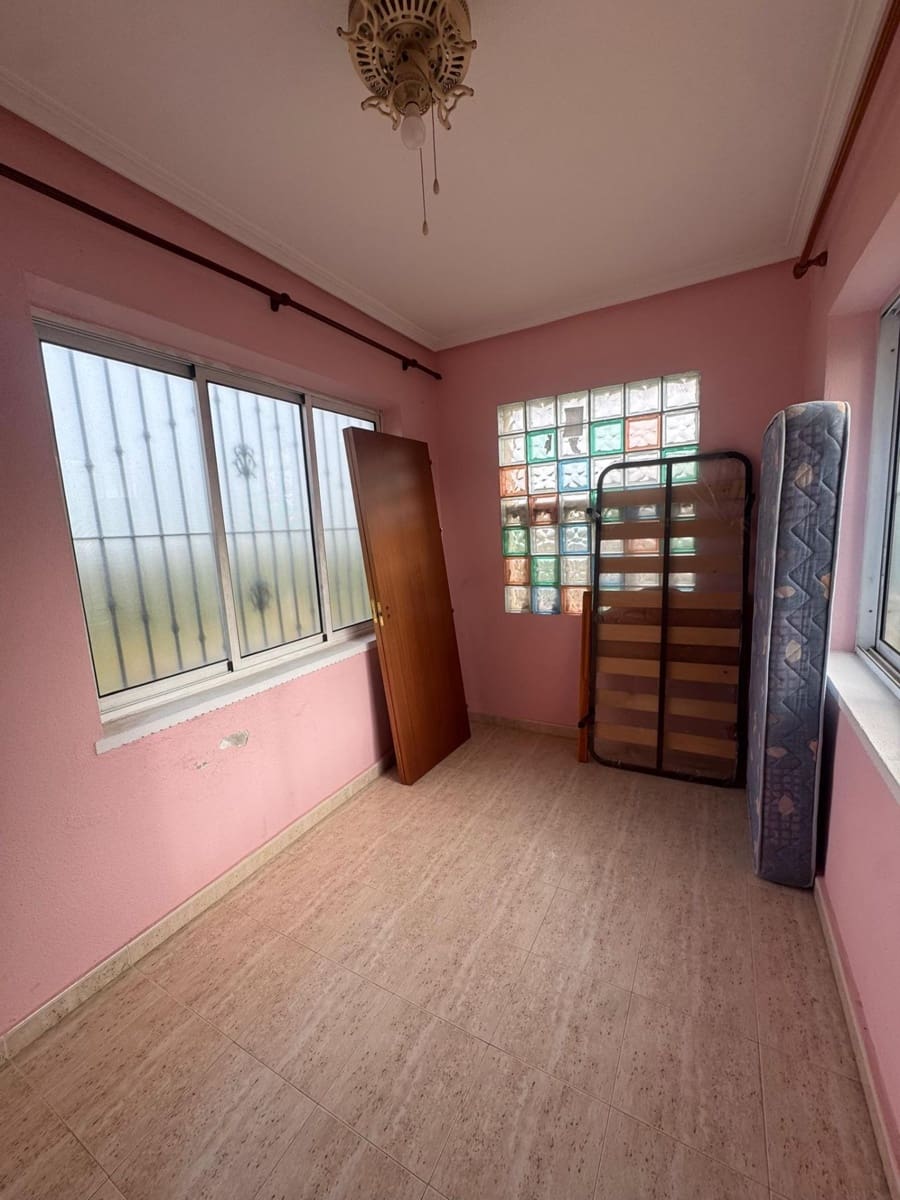 5 soveværelse Villa til salg i Orihuela med swimmingpool - € 204.000 (Ref: 9659252)