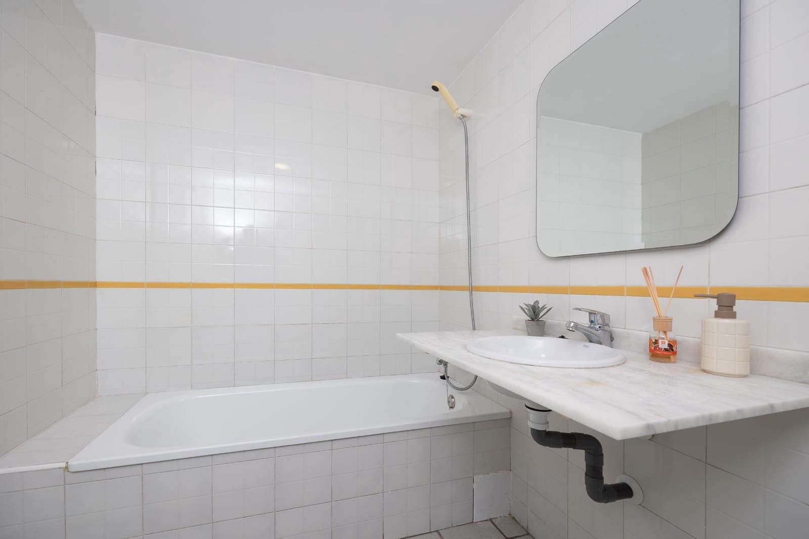 2 sypialnia Apartament na sprzedaż w Orihuela Costa z basenem garażem - 194 900 € (Ref: 9659253)