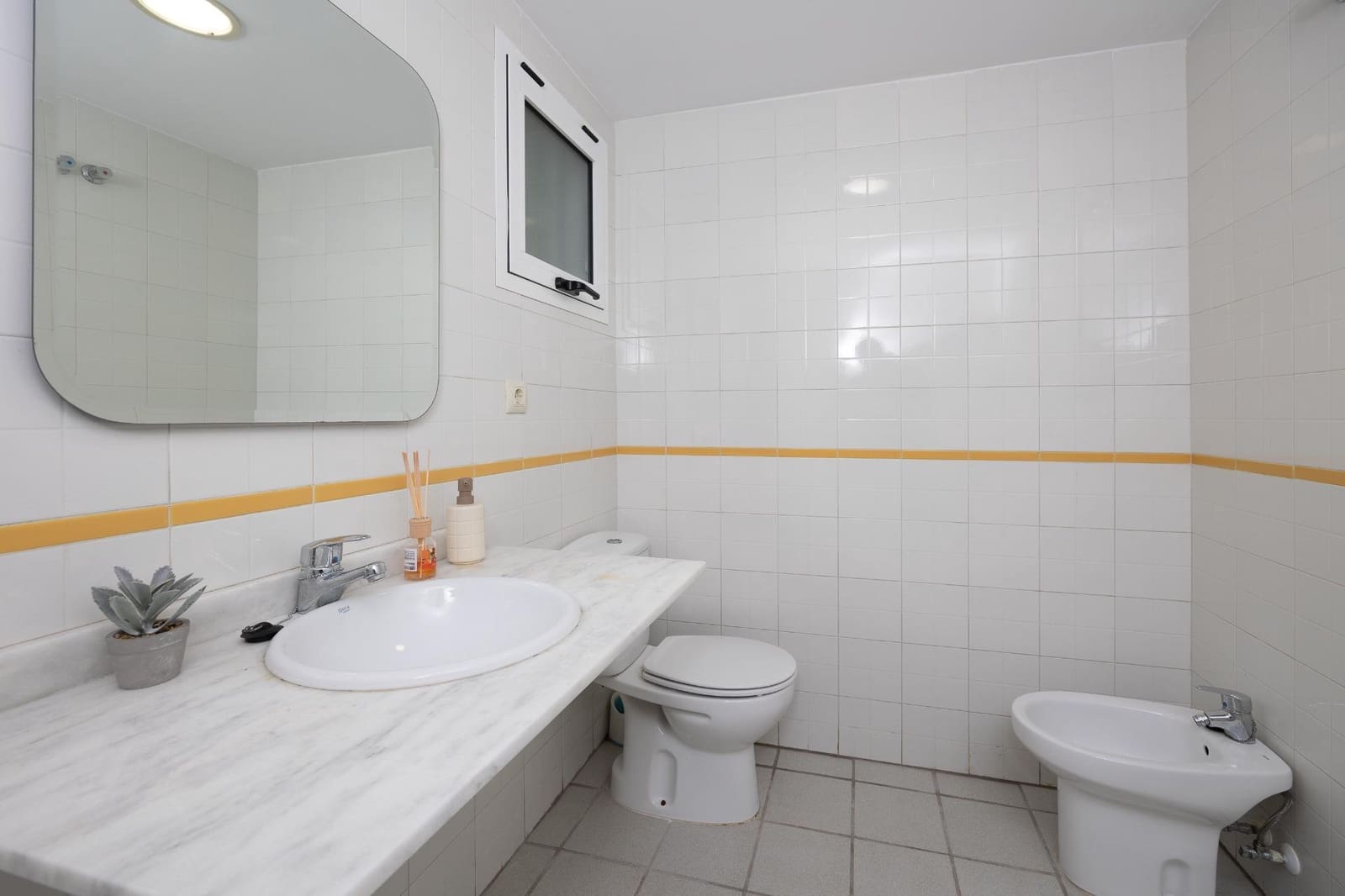 2 sypialnia Apartament na sprzedaż w Orihuela Costa z basenem garażem - 194 900 € (Ref: 9659253)