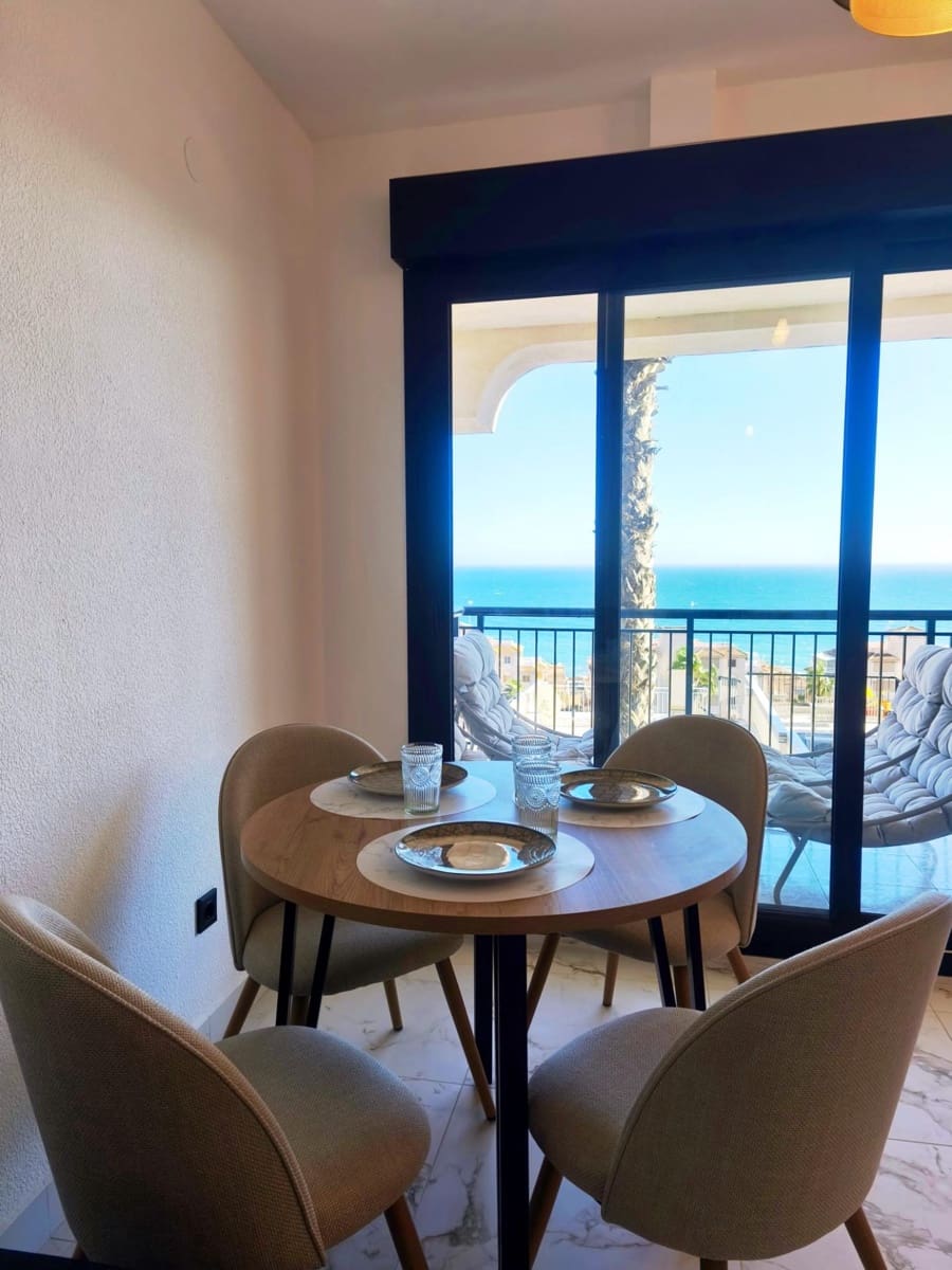 1 soverom Leilighet til salgs i Torrevieja med svømmebasseng - € 199 000 (Ref: 9659255)