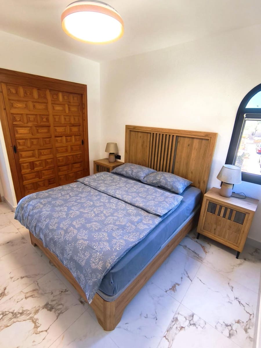 1 soverom Leilighet til salgs i Torrevieja med svømmebasseng - € 199 000 (Ref: 9659255)