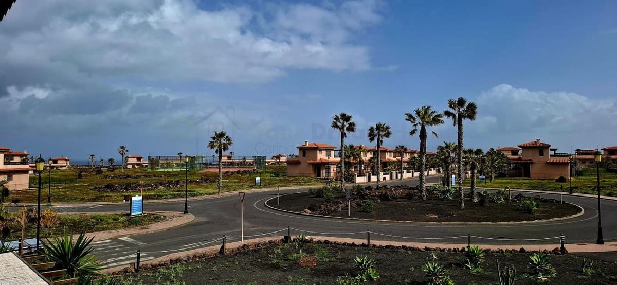 3 soverom Hus til salgs i Lajares med svømmebasseng - € 330 000 (Ref: 9659257)