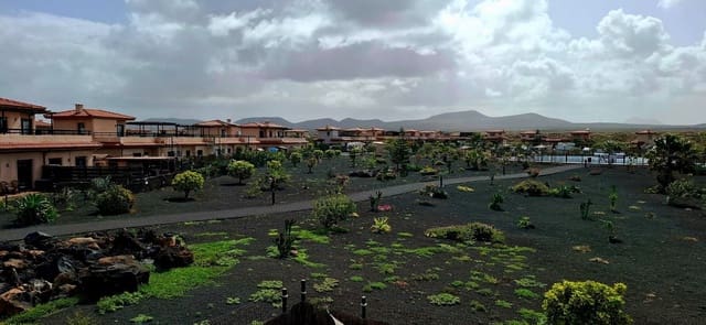 3 soverom Hus til salgs i Lajares, La Oliva med svømmebasseng - € 330 000 (Ref: 9659257)