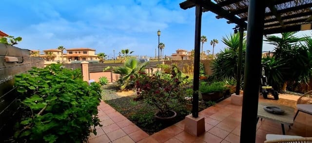 3 bedroom Townhouse for sale in Lajares, La Oliva with pool - € 295,000 (Ref: 9659257)