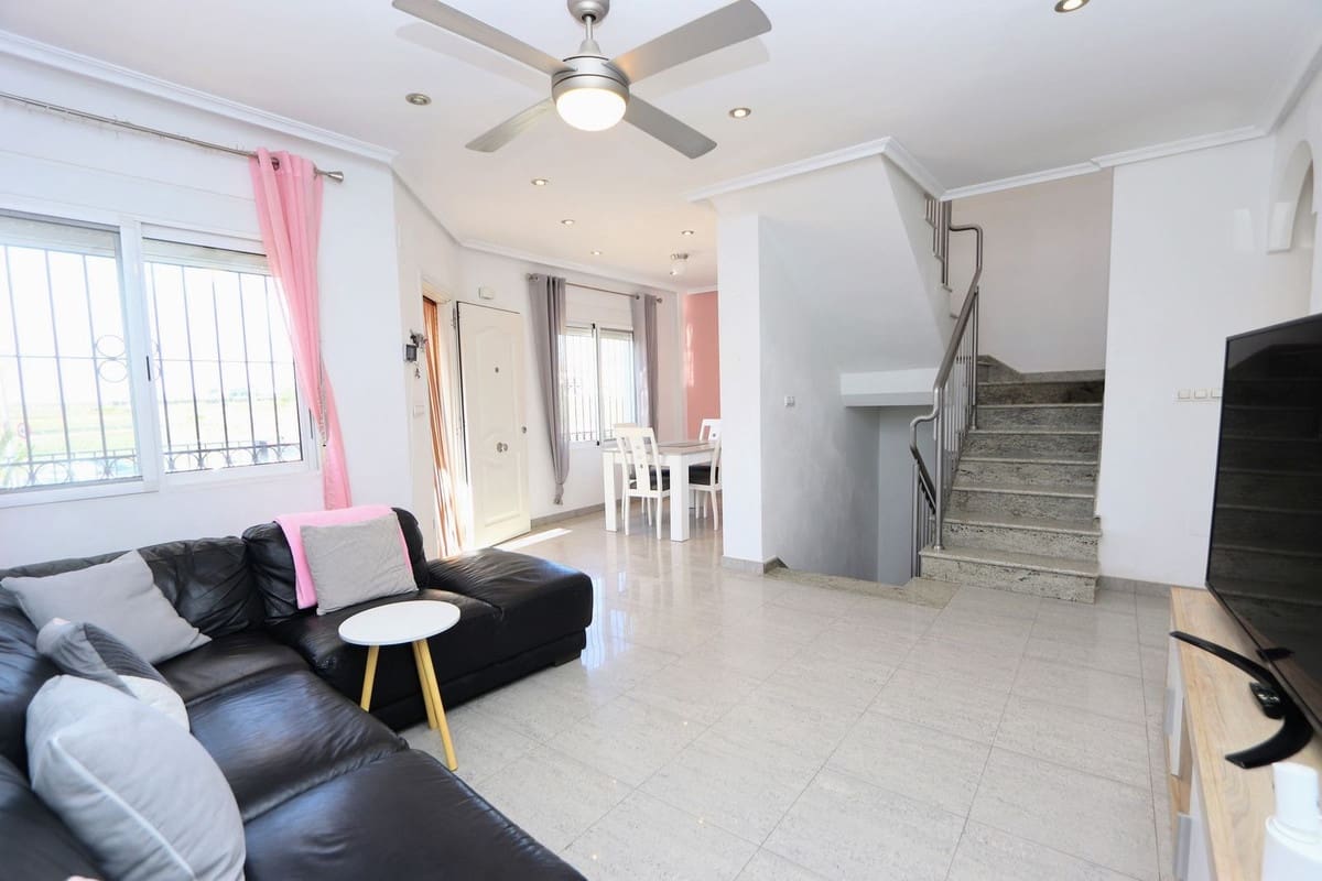 Chalet de 3 habitaciones en Sucina en venta con piscina - 325.000 € (Ref: 9659258)