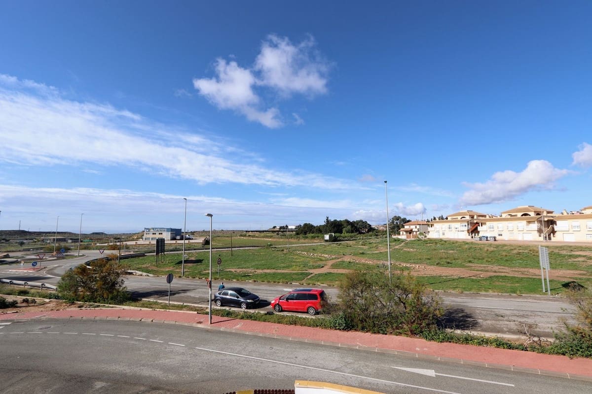 Chalet de 3 habitaciones en Sucina en venta con piscina - 299.500 € (Ref: 9659258)