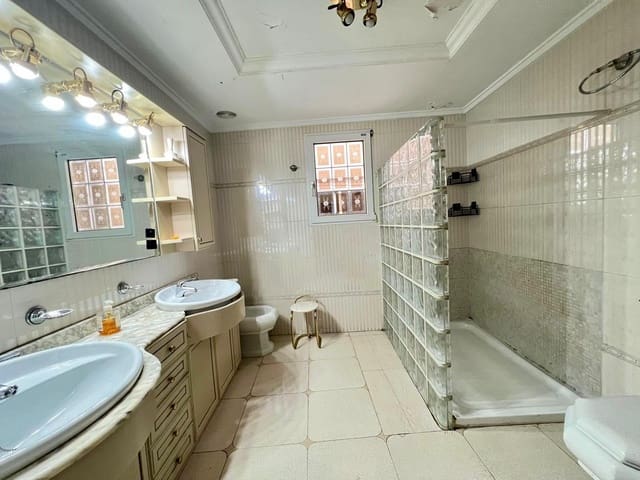 4 chambre Appartement à vendre à Las Piscinas Naturales, Torrevieja - 155 000 € (Ref: 9661914)