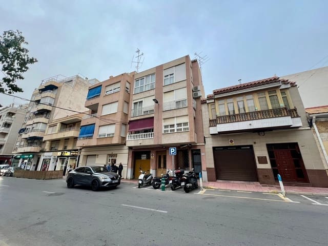 4 chambre Appartement à vendre à Las Piscinas Naturales, Torrevieja - 155 000 € (Ref: 9661914)