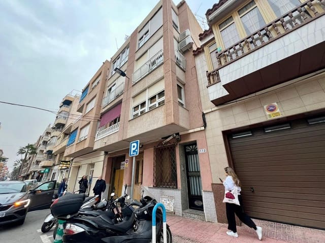 4 chambre Appartement à vendre à Las Piscinas Naturales, Torrevieja - 155 000 € (Ref: 9661914)