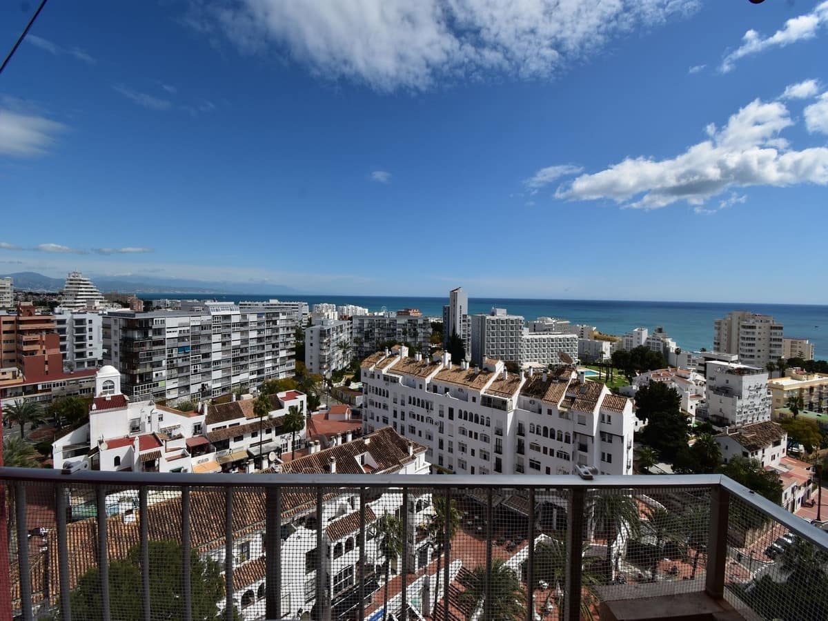 Apartment zu verkaufen in Benalmadena Costa mit Pool - 255.000 € (Ref: 9666287)