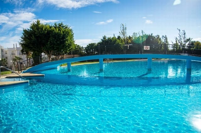 Apartment for sale in Parque de la Paloma, Benalmádena - € 225,000 (Ref: 9666287)