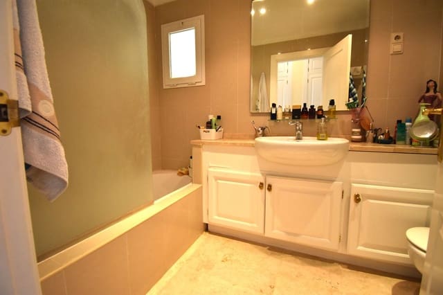 2 soveværelse Lejlighed til salg i La Cala Hills, Mijas med swimmingpool - € 359.000 (Ref: 9666288)