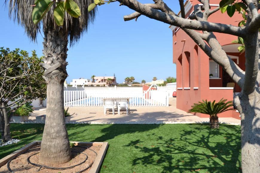 3 bedroom Villa for sale in La Manga del Mar Menor - € 559,000 (Ref: 9666299)