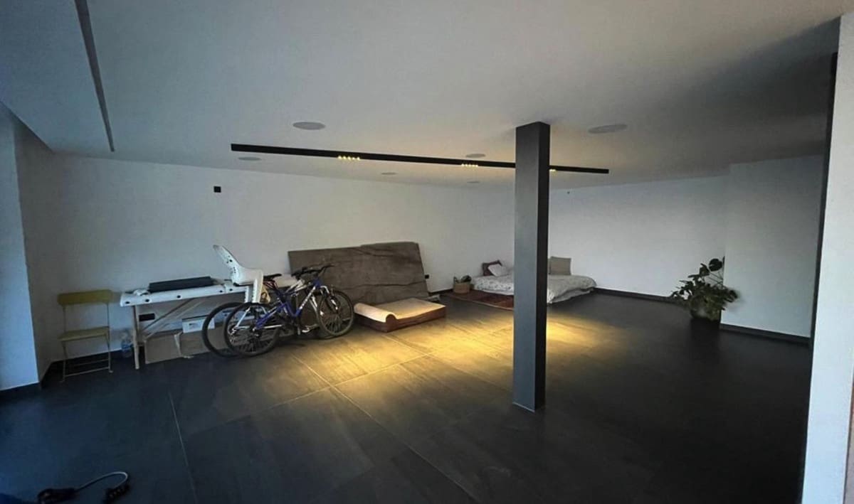 5 bedroom Villa for sale in Mijas with pool garage - € 1,600,000 (Ref: 9666307)