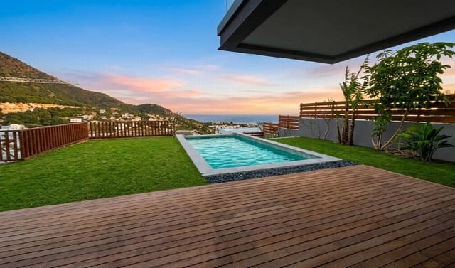 5 bedroom Villa for sale in Mijas pueblo, Mijas with pool - € 1,600,000 (Ref: 9666307)
