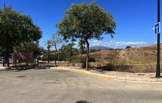 Tontti myytävänä paikassa Fuengirola - 350 000 € (Ref: 9670666)