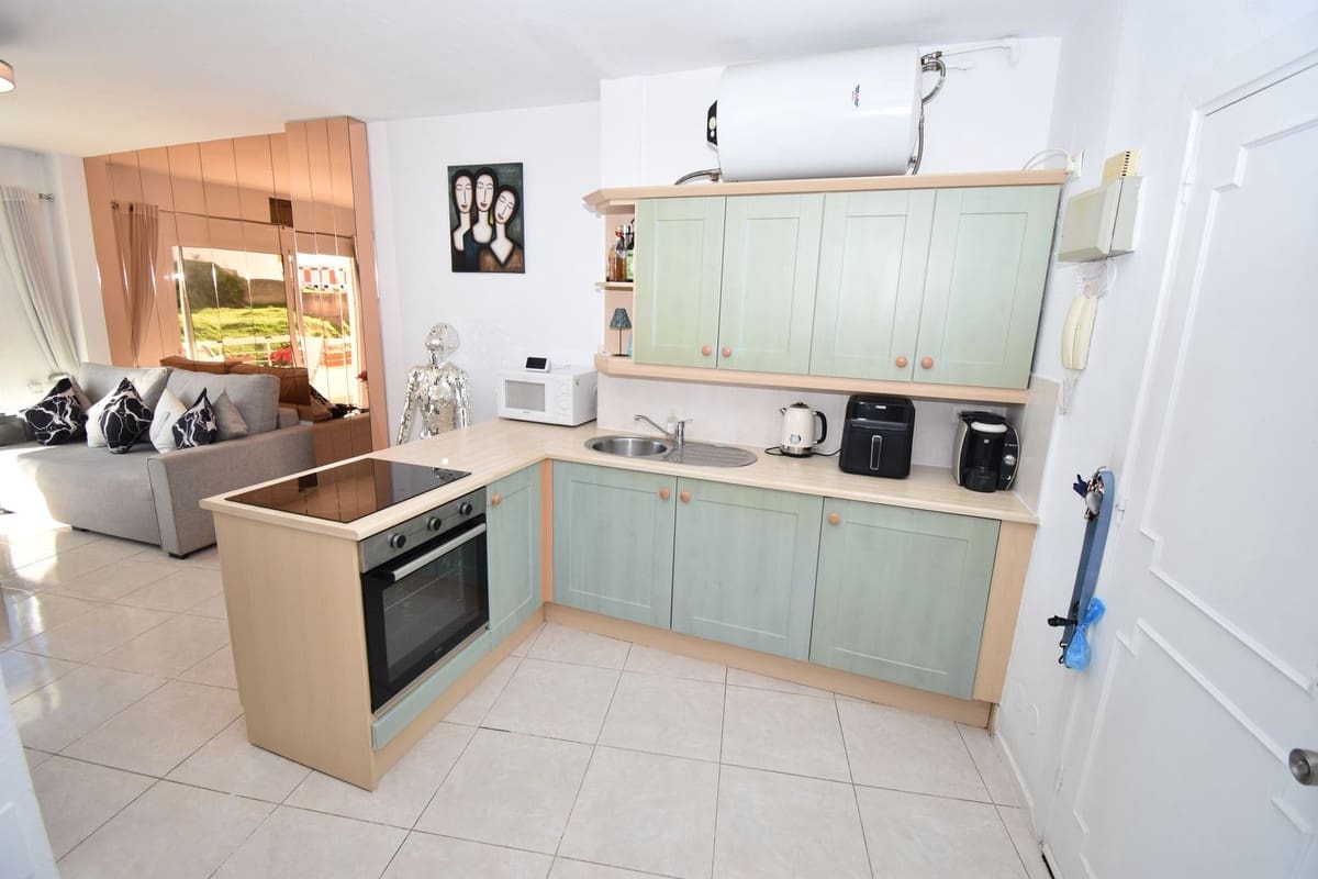 1 soverom Leilighet til salgs i Fuengirola - € 220 000 (Ref: 9670668)