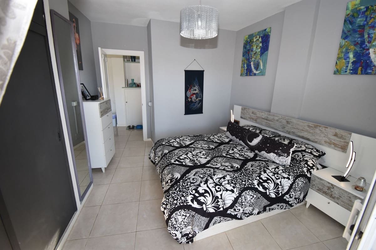 1 soverom Leilighet til salgs i Fuengirola - € 220 000 (Ref: 9670668)