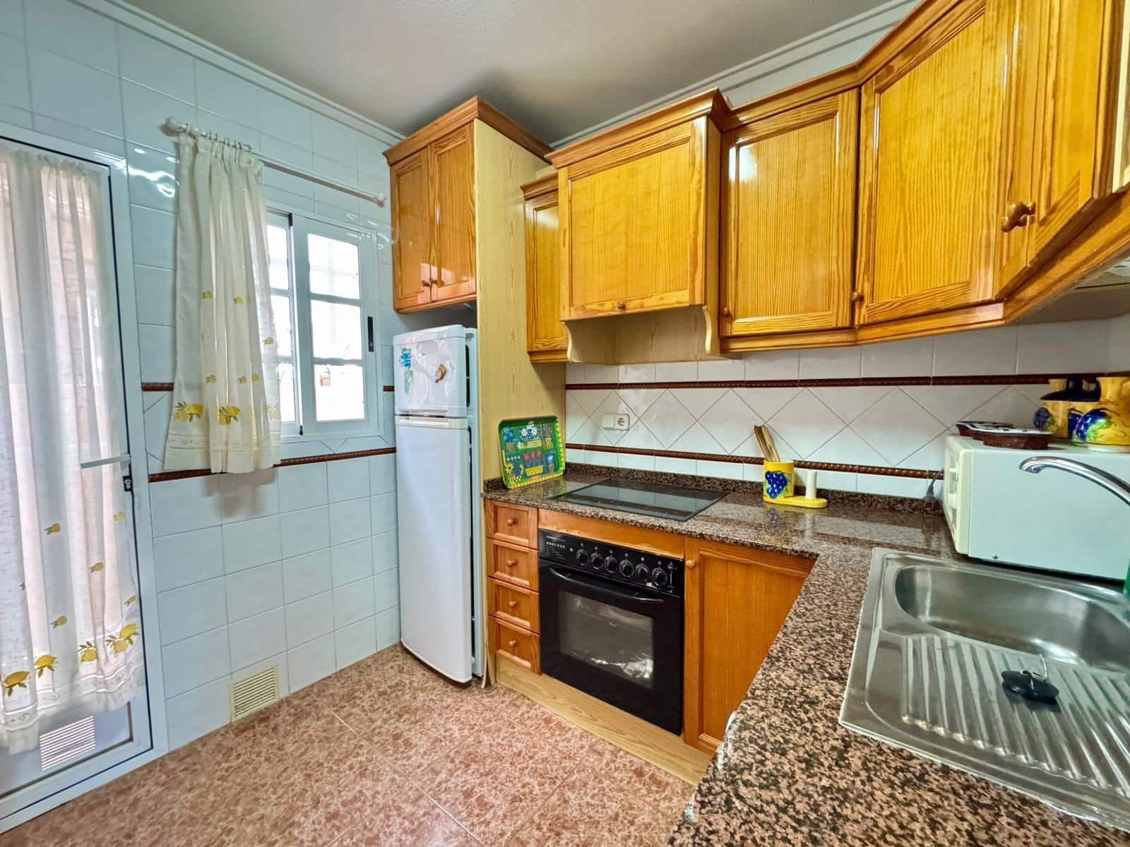 3 bedroom Villa for sale in Torrevieja with pool garage - € 320,000 (Ref: 9670683)