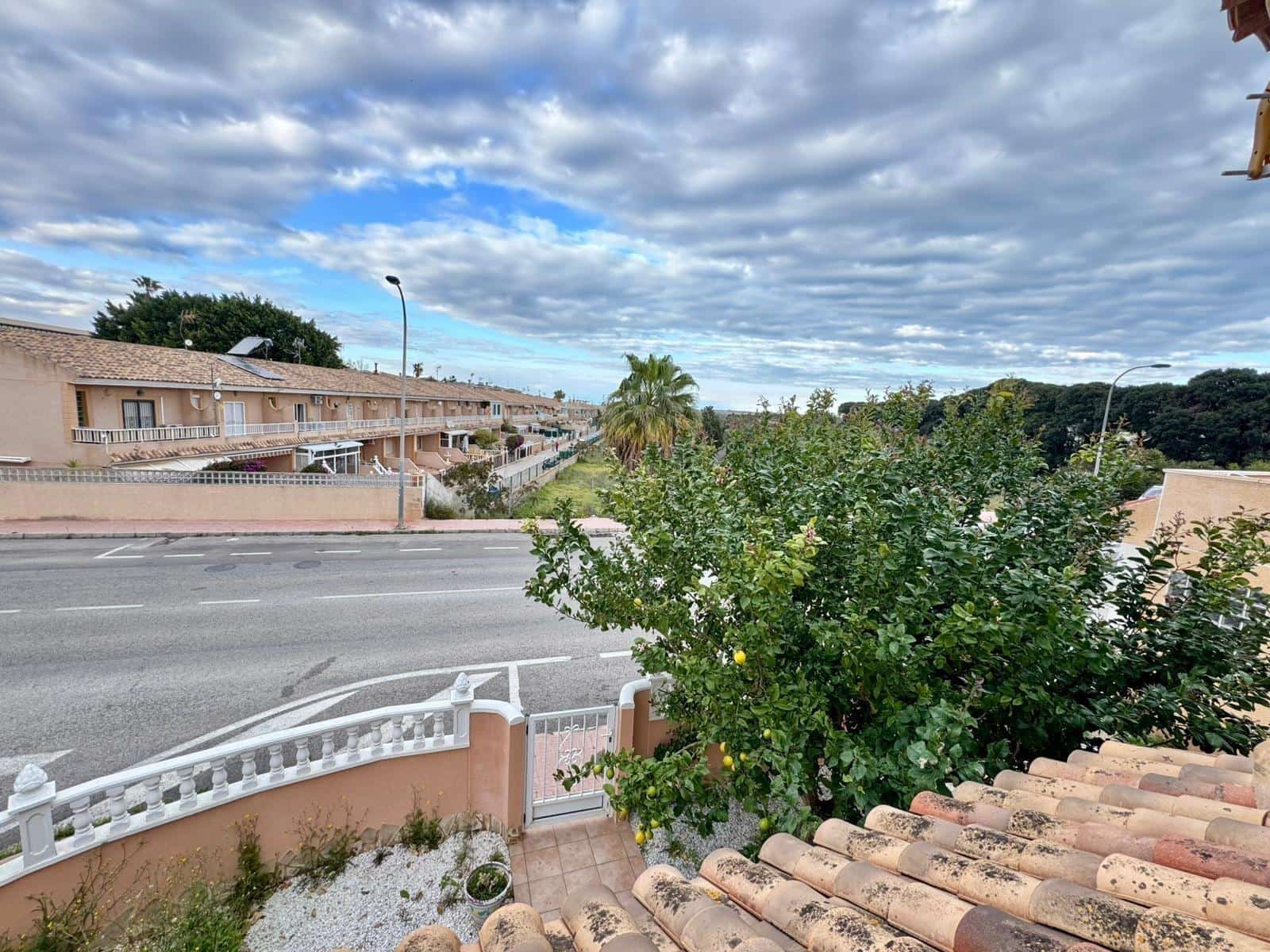 3 bedroom Villa for sale in Torrevieja with pool garage - € 320,000 (Ref: 9670683)