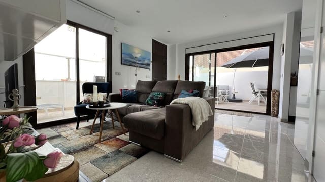 3 Zimmer Haus zu verkaufen in Cabo Roig, Orihuela mit Pool - 299.000 € (Ref: 9670696)