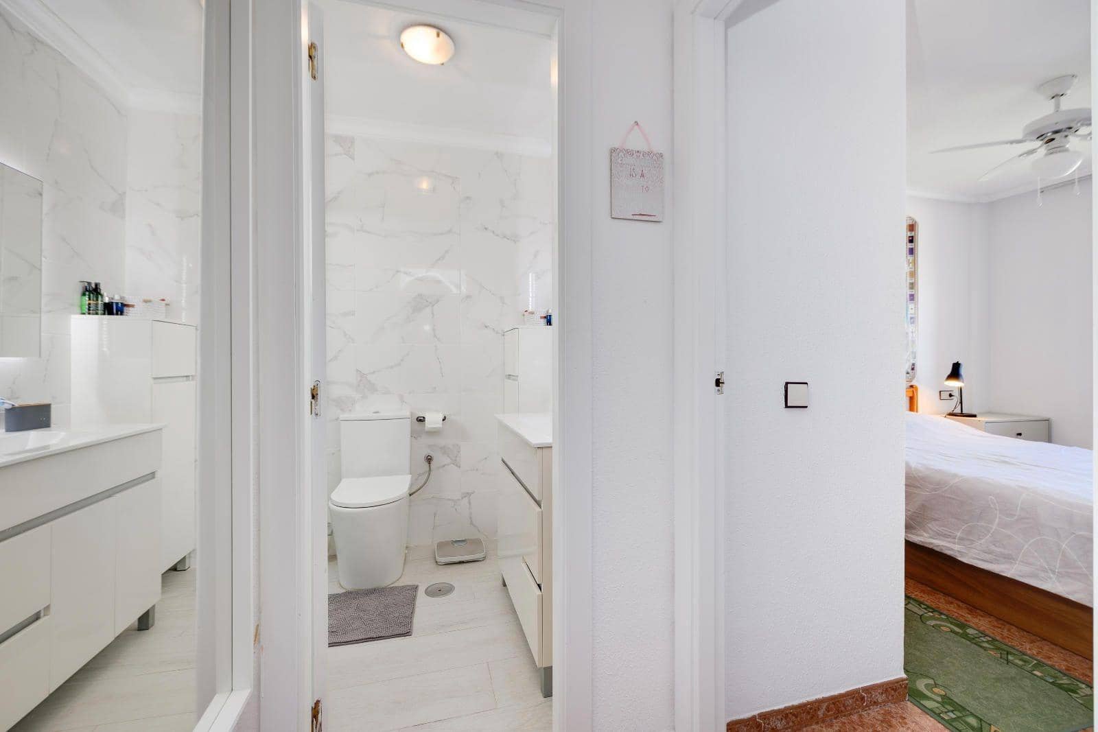 Ático de 2 habitaciones en Torrevieja en venta con piscina - 159.969 € (Ref: 9670697)