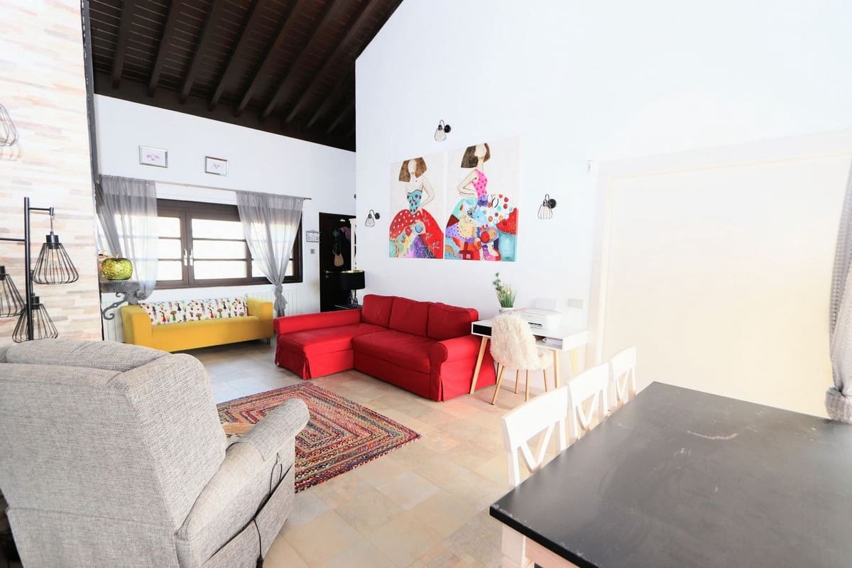 2 bedroom Villa for sale in Avileses with pool garage - € 289,995 (Ref: 9670702)