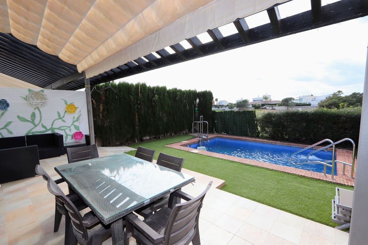 2 bedroom Villa for sale in Avileses with pool garage - € 289,995 (Ref: 9670702)