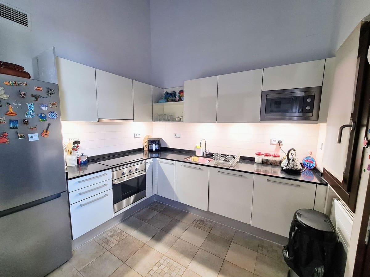 2 bedroom Villa for sale in Avileses with pool garage - € 289,995 (Ref: 9670702)