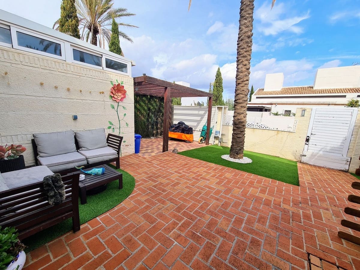 2 bedroom Villa for sale in Avileses with pool garage - € 289,995 (Ref: 9670702)