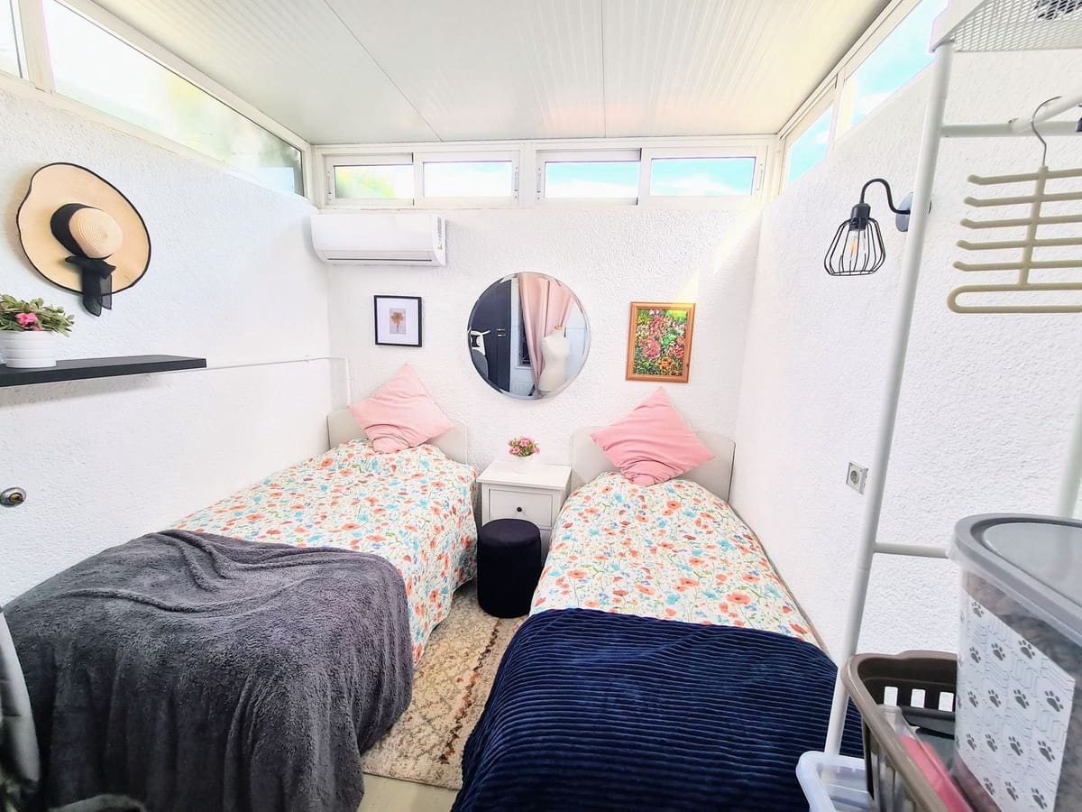 2 soveværelse Villa til salg i Avileses med swimmingpool garage - € 289.995 (Ref: 9670702)