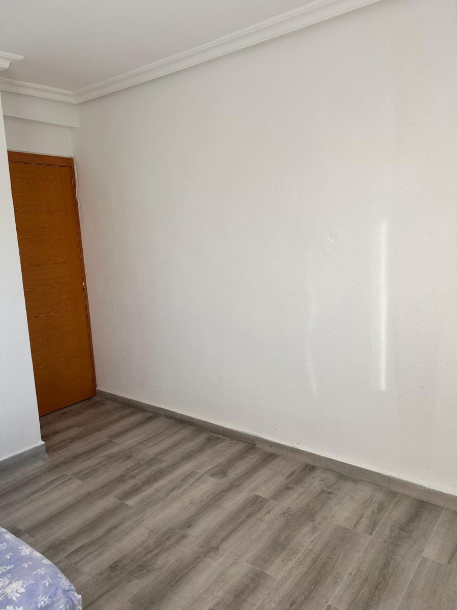 2 bedroom Apartment for sale in Pilar de la Horadada - € 165,000 (Ref: 9674047)