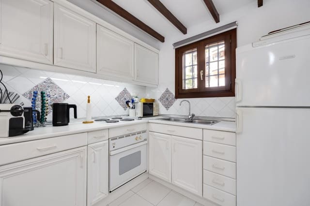 2 bedroom Apartment for sale in Los Frutales, Torrevieja with pool - € 310,000 (Ref: 9674051)