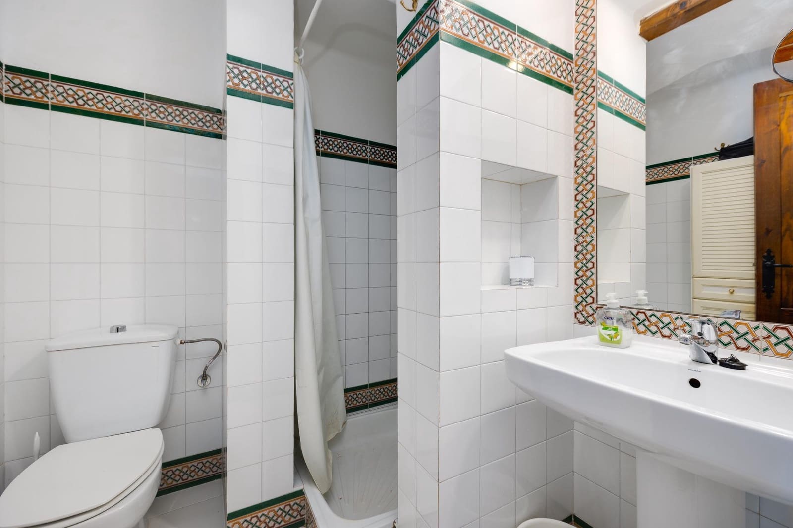 2 bedroom Apartment for sale in Torrevieja with pool - € 310,000 (Ref: 9674051)