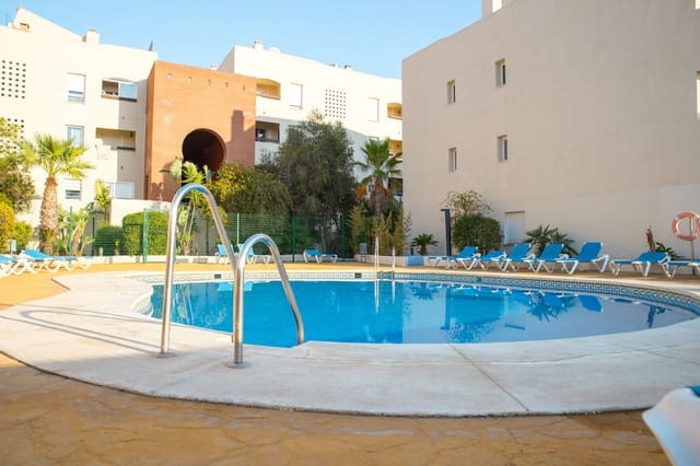 2 soveværelse Lejlighed til salg i La Duquesa / Puerto de la Duquesa, Manilva - € 250.000 (Ref: 9674052)