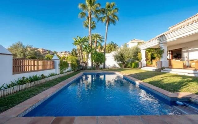 5 slaapkamer Villa te koop in Mijas Golf, Mijas met zwembad - € 1.150.000 (Ref: 9674053)