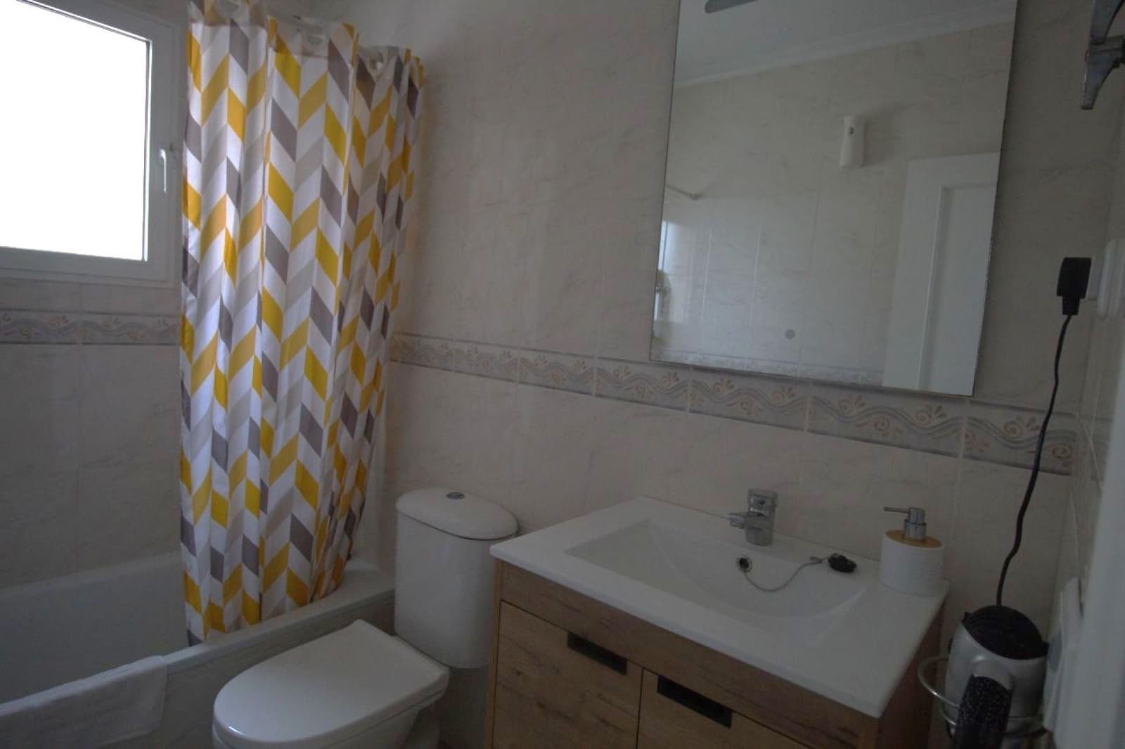 3 soverom Hus til salgs i Orihuela Costa med svømmebasseng garasje - € 205 000 (Ref: 9677092)