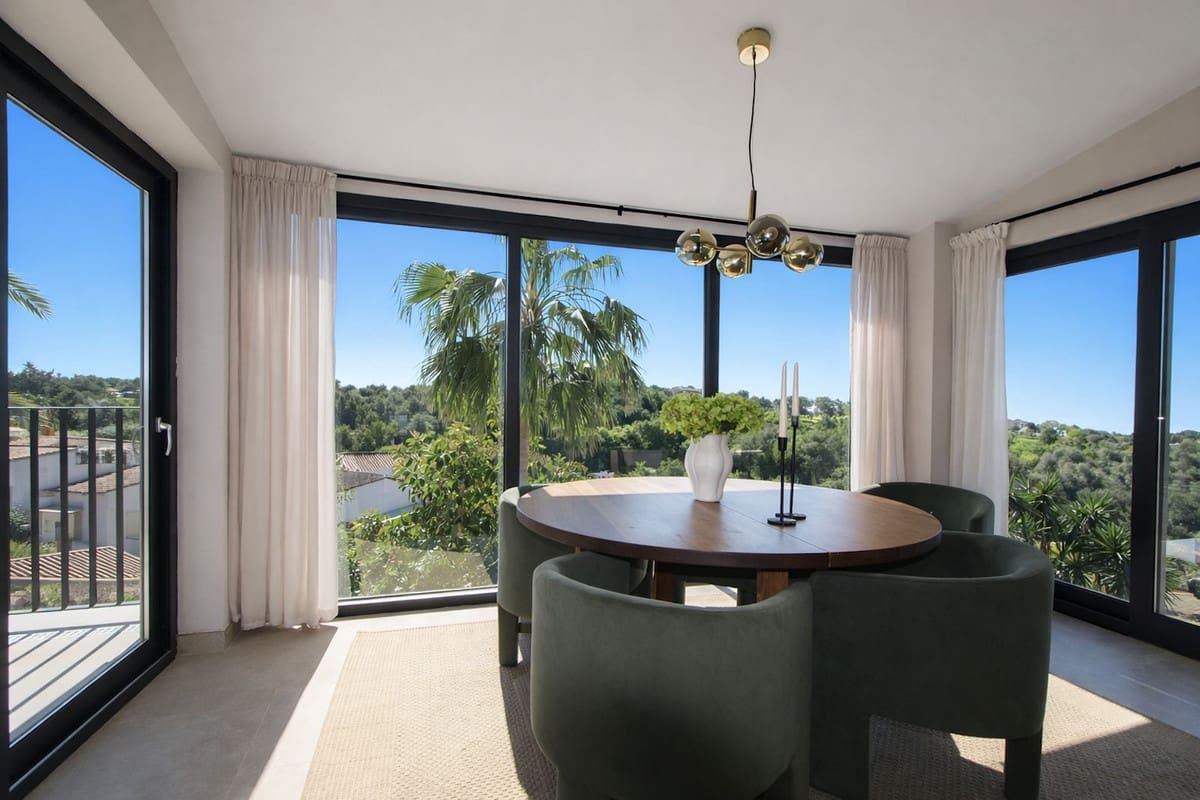 4 bedroom Villa for sale in Elviria - € 1,100,000 (Ref: 9677104)