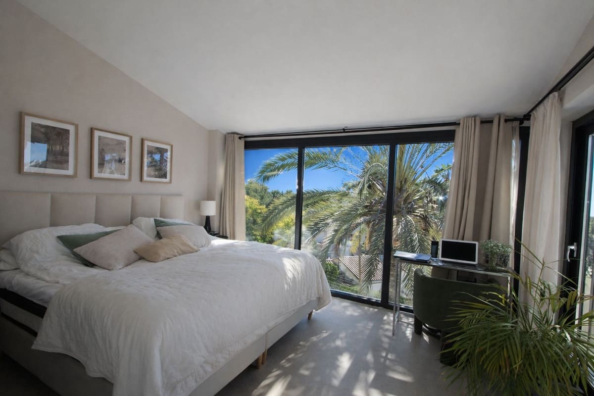 4 bedroom Villa for sale in Elviria - € 1,100,000 (Ref: 9677104)