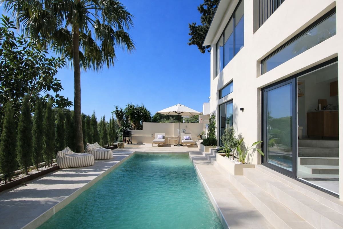 4 bedroom Villa for sale in Elviria - € 1,100,000 (Ref: 9677104)